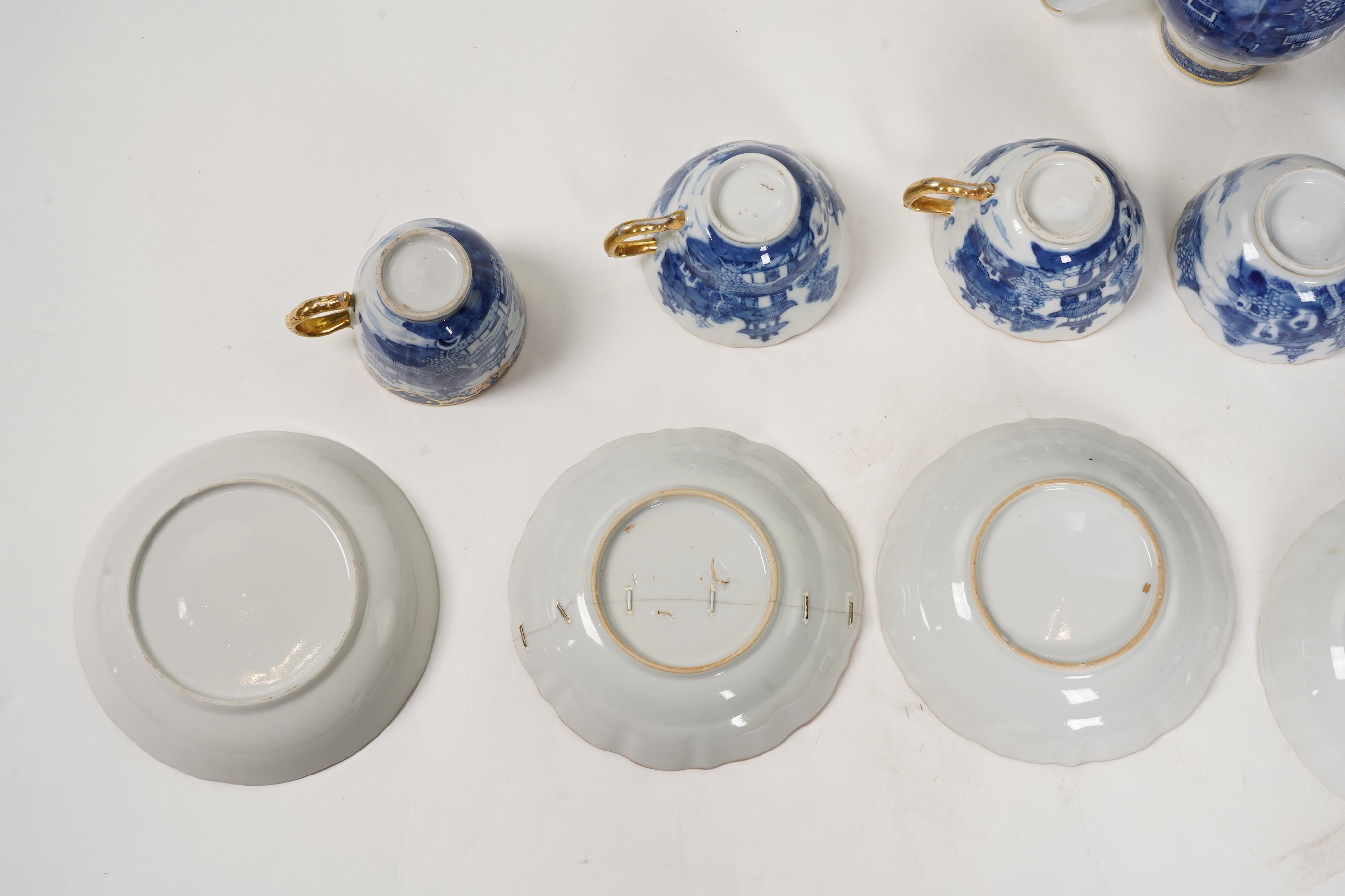 A group of Chinese gilt-decorated blue and white tea wares, Qianlong period